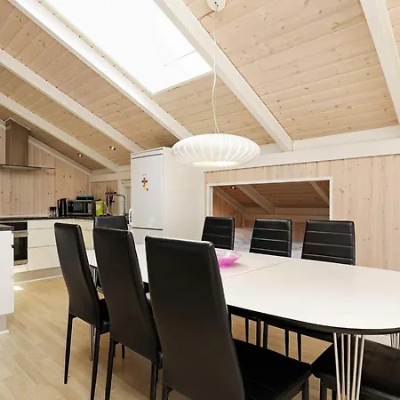 Vakantiehuis 9 Person In *