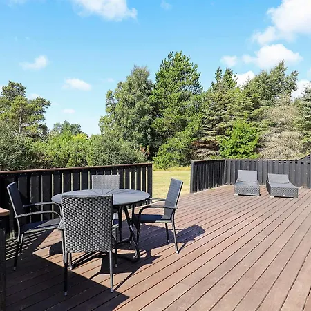 9 Person In Jerup-by Traum