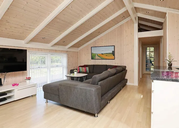 9 Person In Jerup-by Traum Jerup